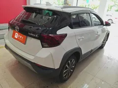 2022 Toyota Yaris L Zhixuan X 1.5L CVT Luxury Plus, белый — фото 3