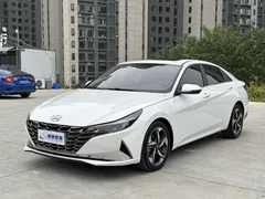 2022 Hyundai Elantra 1.5L CVT LUX Premium, белый — фото 1