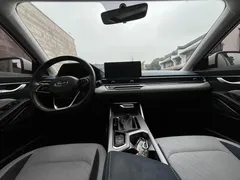 2022 Geely Emgrand 4th Gen 1.5L CVT Flagship, белый — фото 11