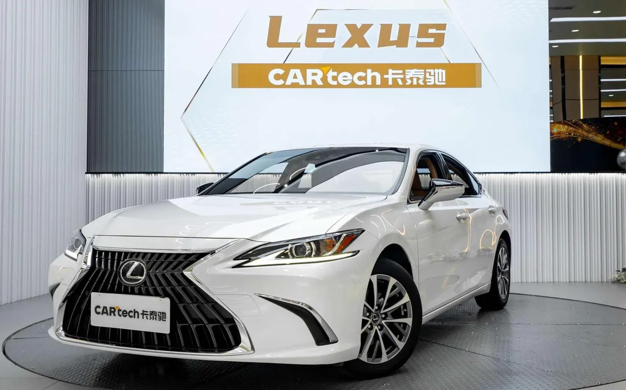 2022 Lexus ES 200 Excellence