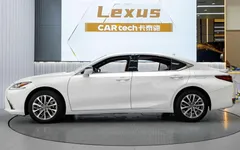 2022 Lexus ES 200 Excellence, белый — фото 3