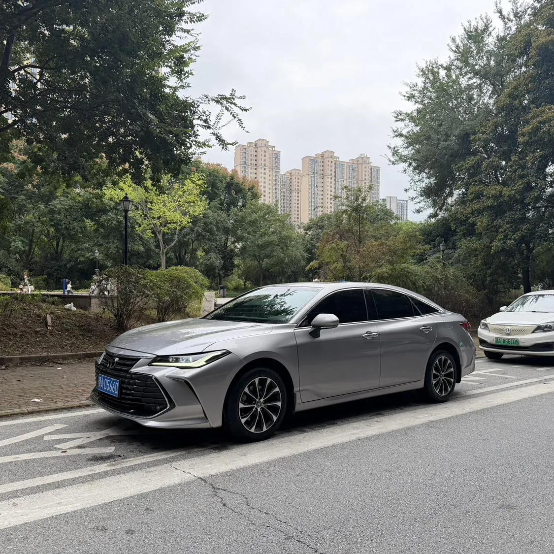 2022 Toyota Avalon 2.0L Luxury