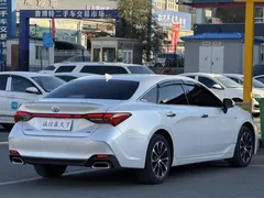 2023 Toyota Avalon 2.5L AT Luxury, белый — фото 6