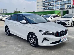 2022 Geely Emgrand 4th Gen 1.5L CVT Flagship, белый — фото 3