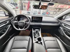 2022 Geely Emgrand 4th Gen 1.5L CVT Flagship, белый — фото 8