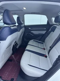 2022 Geely Emgrand 4th Gen 1.5L CVT Flagship, белый — фото 14