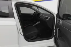 2023 Volkswagen Polo Plus 1.5L AT, белый — фото 6