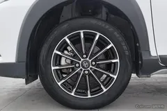 2022 Toyota Yaris L Zhixuan X 1.5L CVT Leading Plus, белый — фото 6