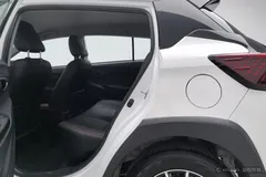 2022 Toyota Yaris L Zhixuan X 1.5L CVT Leading Plus, белый — фото 19