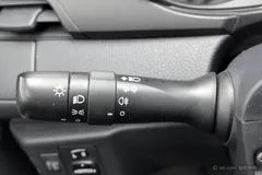 2022 Toyota Yaris L Zhixuan X 1.5L CVT Leading Plus, белый — фото 24