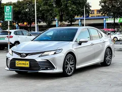 2021 Toyota Camry 2.5G Luxury — фото 1