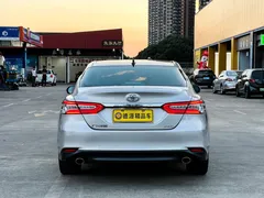 2021 Toyota Camry 2.5G Luxury — фото 5