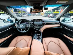 2021 Toyota Camry 2.5G Luxury — фото 14