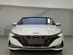 2022 Hyundai Elantra 1.5L CVT LUX Premium, белый — фото 2