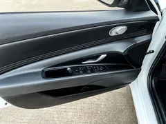 2021 Hyundai Elantra 1.5L CVT GLX Elite, белый — фото 9