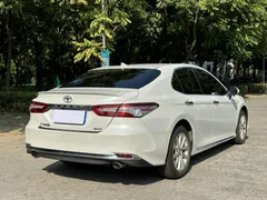2023 Toyota Camry 2.0G Luxury, белый — фото 6