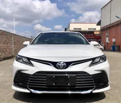 2023 Toyota Camry 2.0G Luxury, белый — фото 2