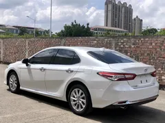 2023 Toyota Camry 2.0G Luxury, белый — фото 4