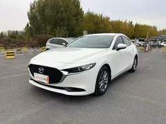 2021 Mazda Mazda3 2.0L AT, белый — фото 1