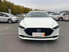 2021 Mazda Mazda3 2.0L AT, белый — фото 2