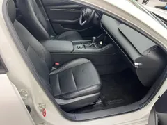 2021 Mazda Mazda3 2.0L AT, белый — фото 7