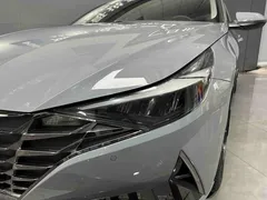 2022 Hyundai Elantra 1.5L CVT LUX Premium — фото 2
