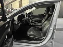 2022 Hyundai Elantra 1.5L CVT LUX Premium — фото 11