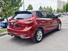 2021 Nissan Tiida 1.6L CVT, красный — фото 4