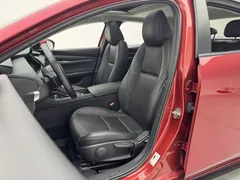2021 Mazda Mazda3 2.0L AT, красный — фото 15