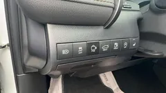 2022 Toyota Camry 2.5G Luxury, белый — фото 7