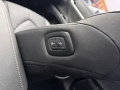 2022 Toyota Camry 2.5G Luxury, белый — фото 18