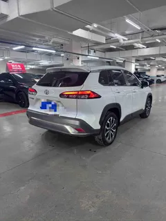 2022 Toyota Frontlander 2.0L CVT Elite, белый — фото 8