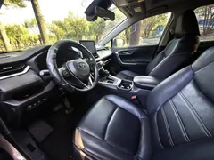 2022 Toyota RAV4 2.0L CVT 2WD Premium — фото 5
