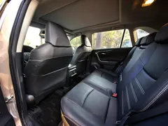 2022 Toyota RAV4 2.0L CVT 2WD Premium — фото 8