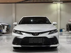 2021 Toyota Camry 2.0G Luxury, белый — фото 2