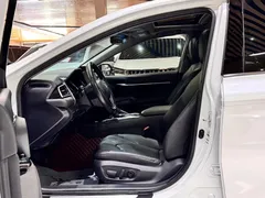 2021 Toyota Camry 2.0G Luxury, белый — фото 4