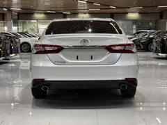 2021 Toyota Camry 2.0G Luxury, белый — фото 8