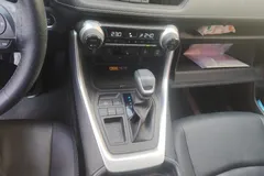 2023 Toyota RAV4 2.0L CVT 2WD Fashion Plus, белый — фото 16