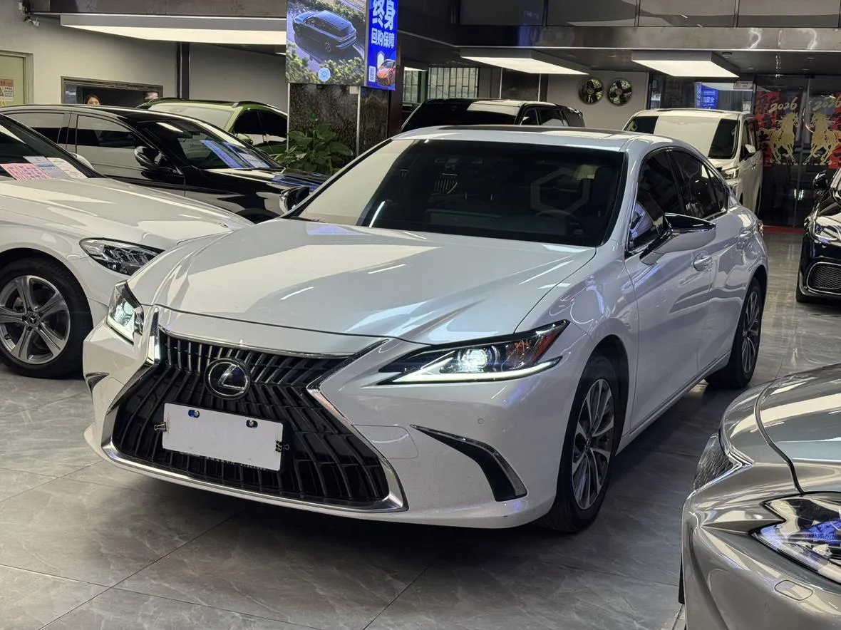 2022 Lexus ES 200 Excellence