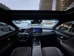 2022 Lexus ES 200 Excellence — фото 8