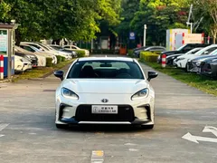 2022 Toyota GR86 2.4L MT Base, белый — фото 2