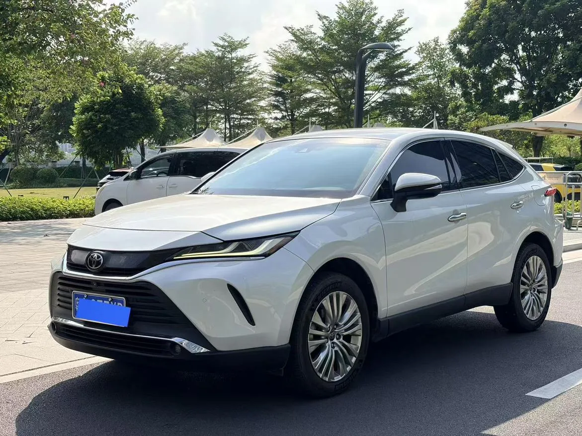 2022 Toyota Harrier 2.0L CVT 2WD Premium