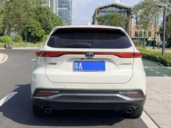 2022 Toyota Harrier 2.0L CVT 2WD Premium, белый — фото 5
