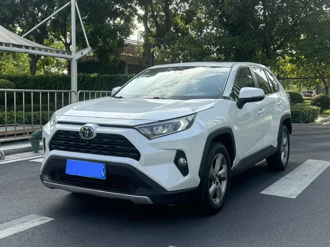 2021 Toyota RAV4 2.0L CVT 2WD Fashion