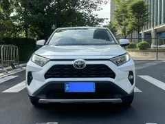 2021 Toyota RAV4 2.0L CVT 2WD Fashion, белый — фото 2