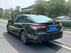 2022 Toyota Camry 2.5G Luxury, чёрный — фото 5