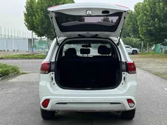 2021 Mitsubishi Outlander 2.0L 2WD 5, белый — фото 5