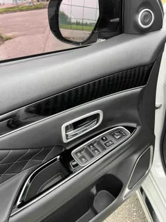 2021 Mitsubishi Outlander 2.0L 2WD 5, белый — фото 17