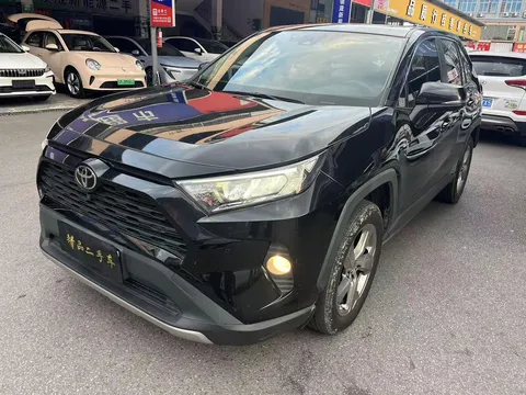 2022 Toyota RAV4 2.0L CVT 2WD Fashion Plus