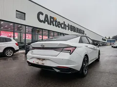 2022 Hyundai Elantra 1.5L CVT LUX Premium, белый — фото 11